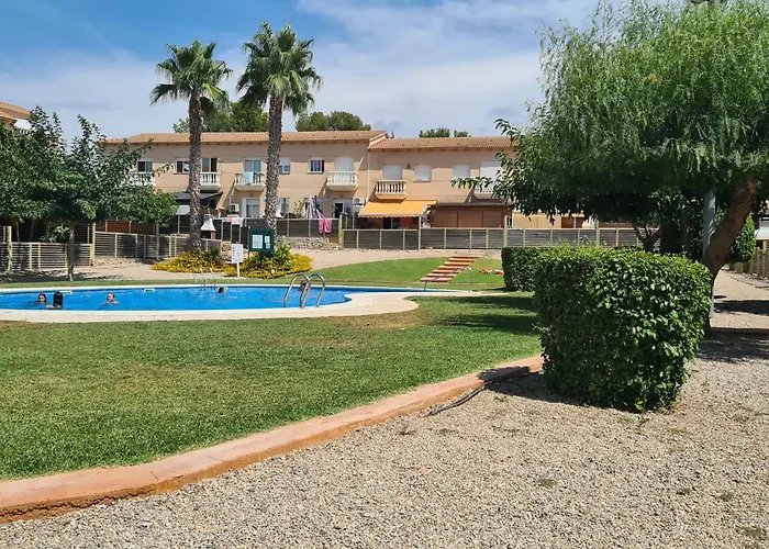 Adosada, Piscina, Familia Y Vacaciones