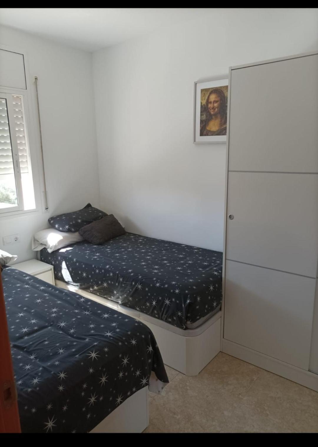 Hébergement de vacances Adosada, Piscina, Familia Y Vacaciones Pobla de Montornés